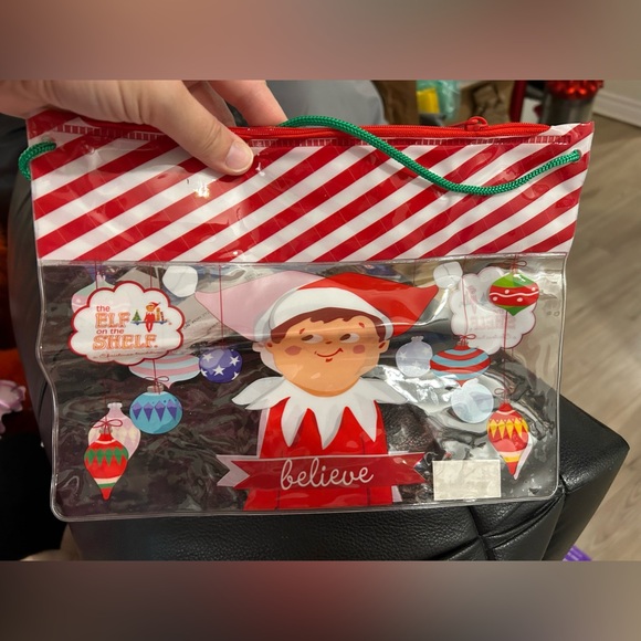 elf on the shelf Other - Elf on the shelf Christmas carrying case NWT